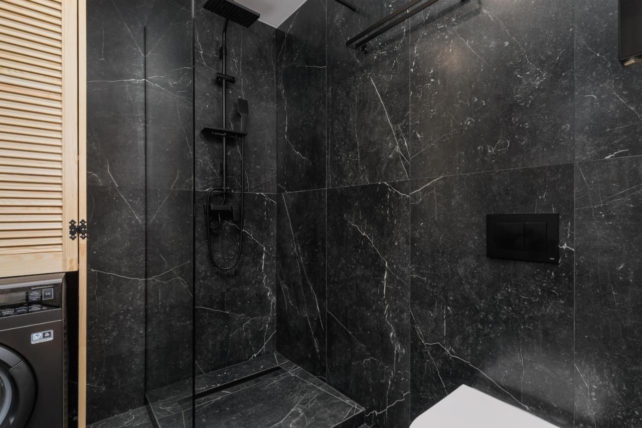 Luxury Salwatorianska Mountain View By Renters Prestige *