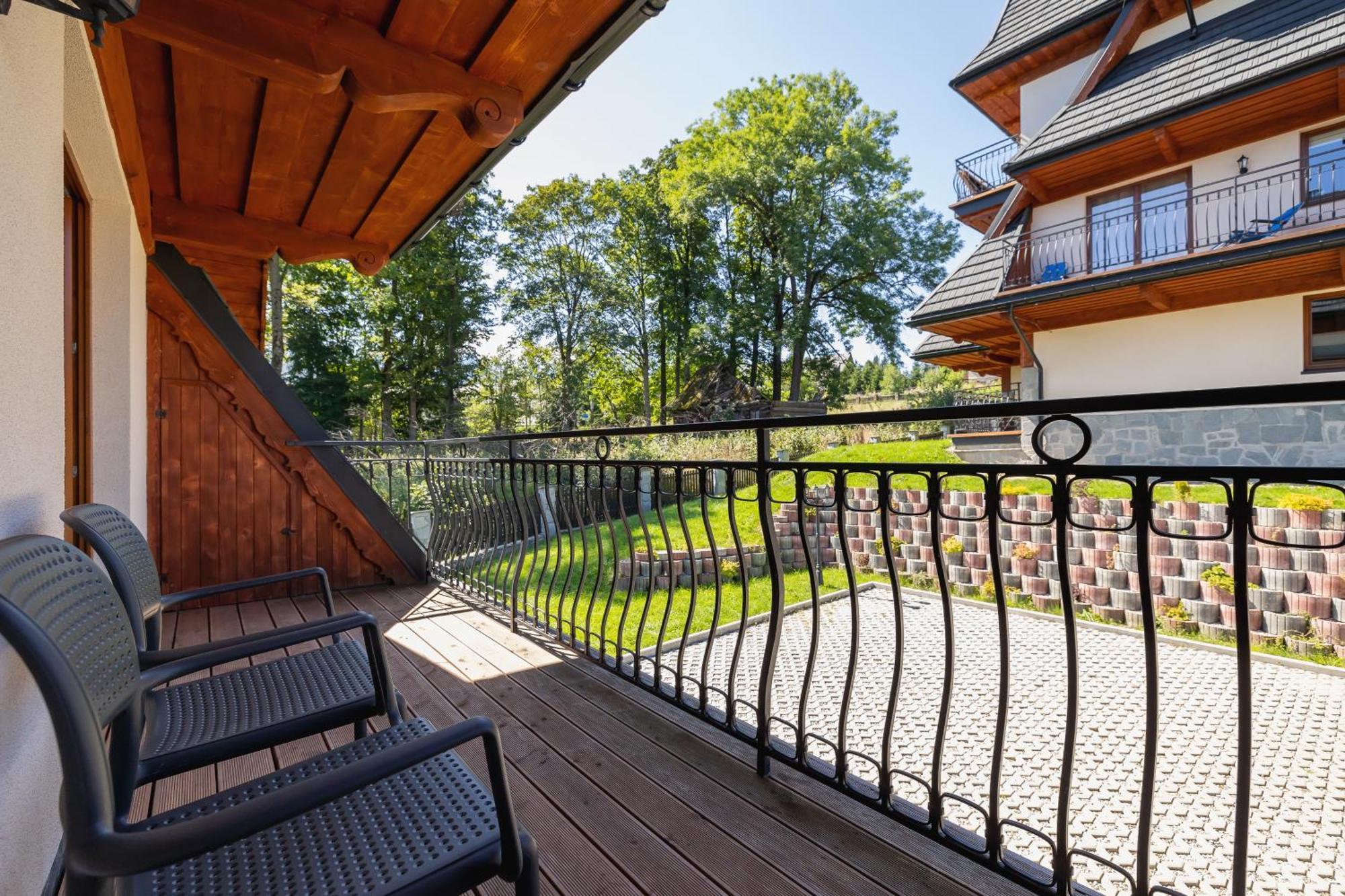Luxury Salwatorianska Mountain View By Renters Prestige Apartment