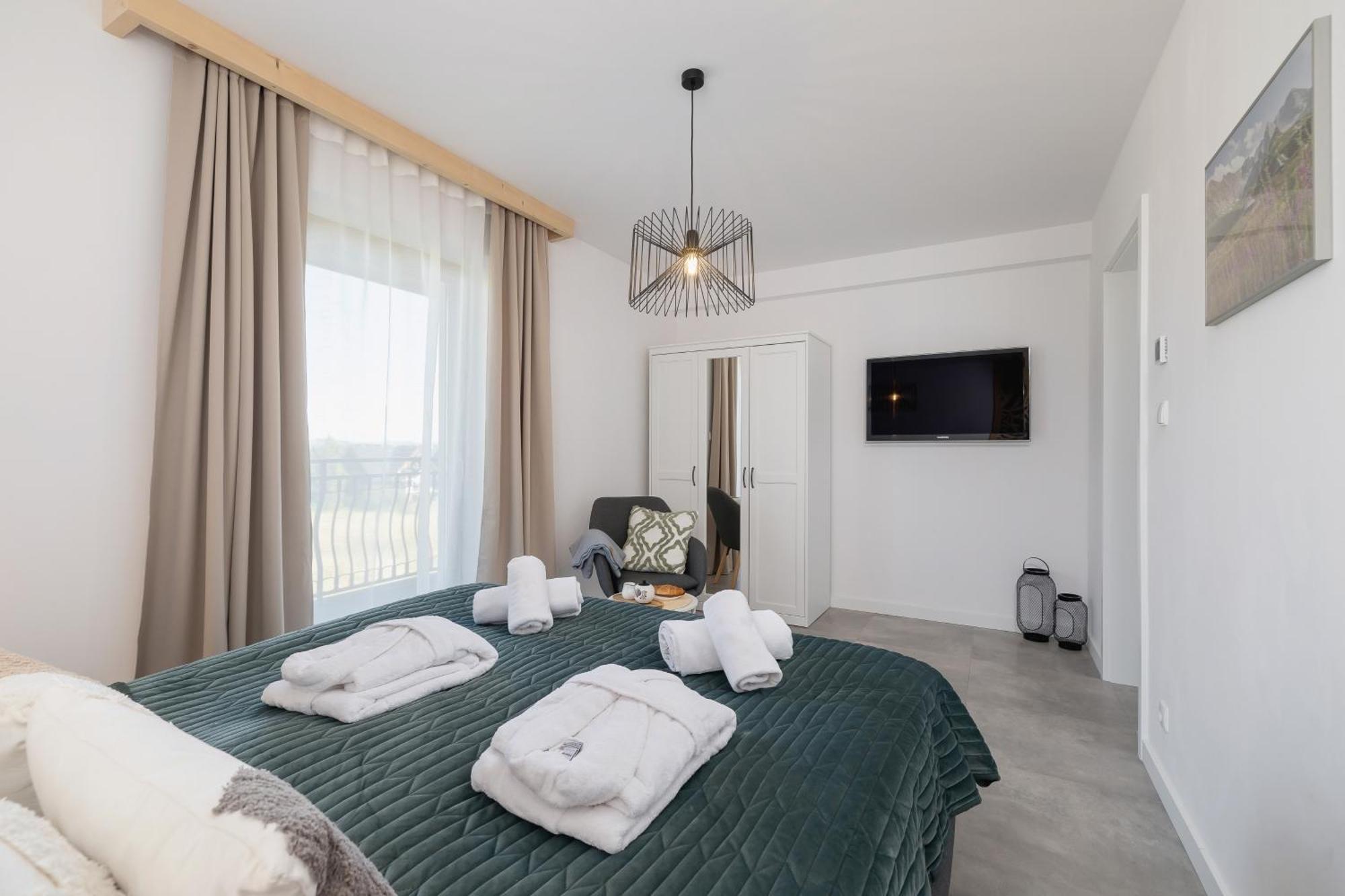 Luxury Salwatorianska Mountain View By Renters Prestige