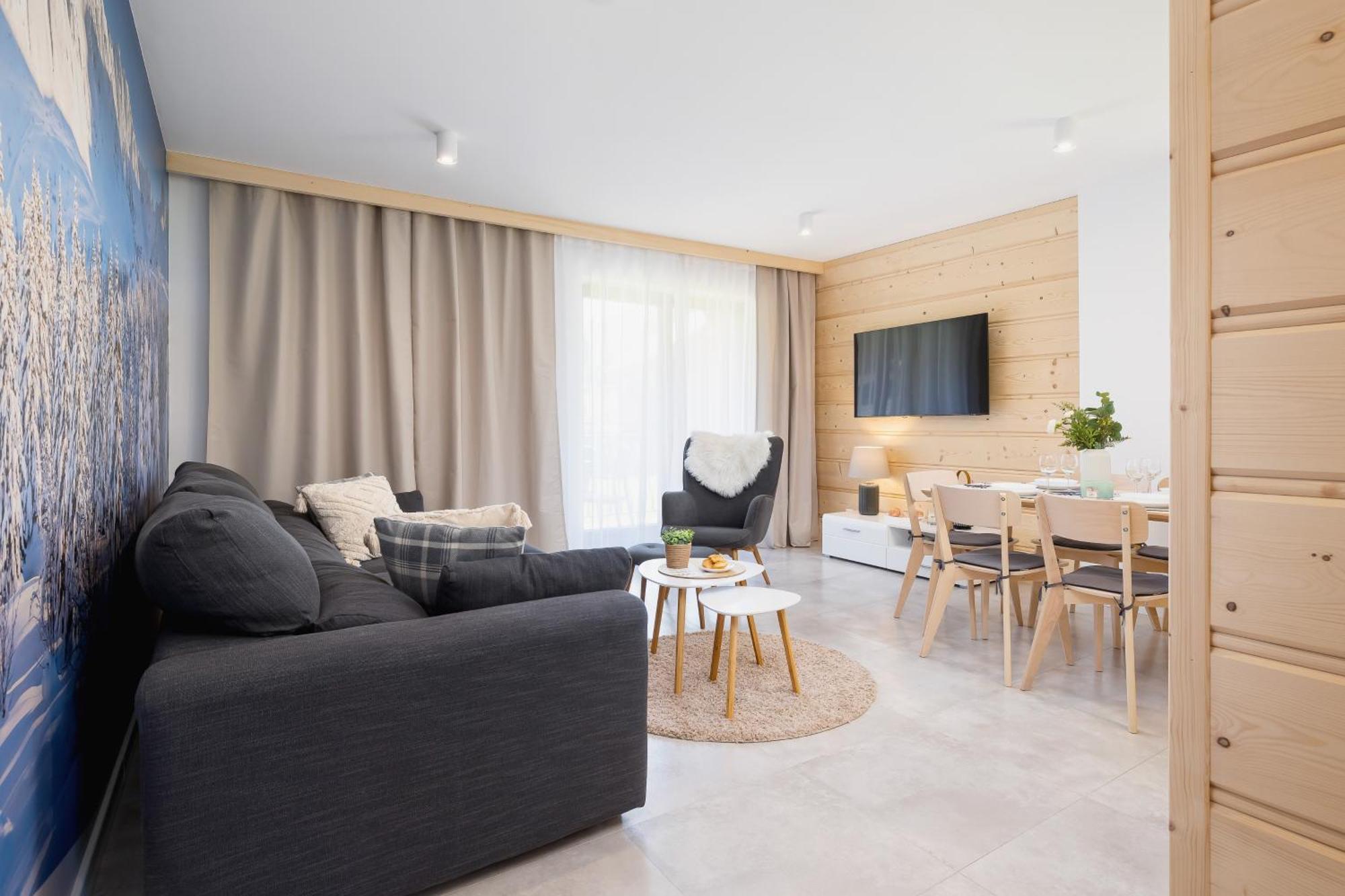 Apartment Luxury Salwatorianska Mountain View By Renters Prestige